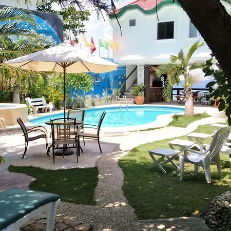 Love'S Beach & Dive Resort 莫阿尔博阿 外观 照片