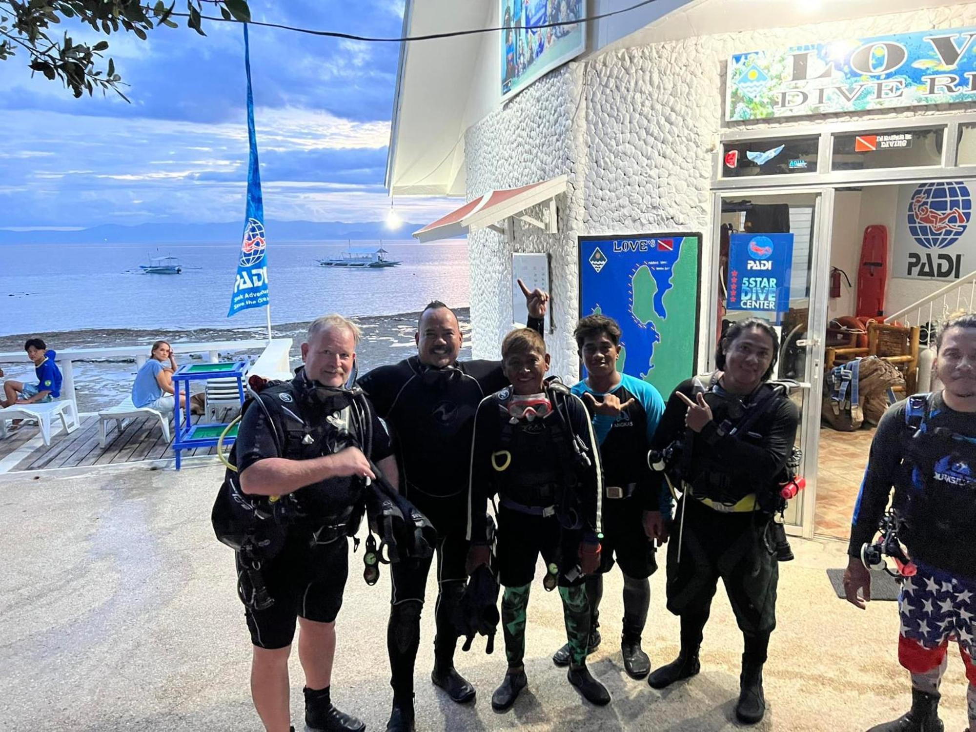 Love'S Beach & Dive Resort 莫阿尔博阿 外观 照片