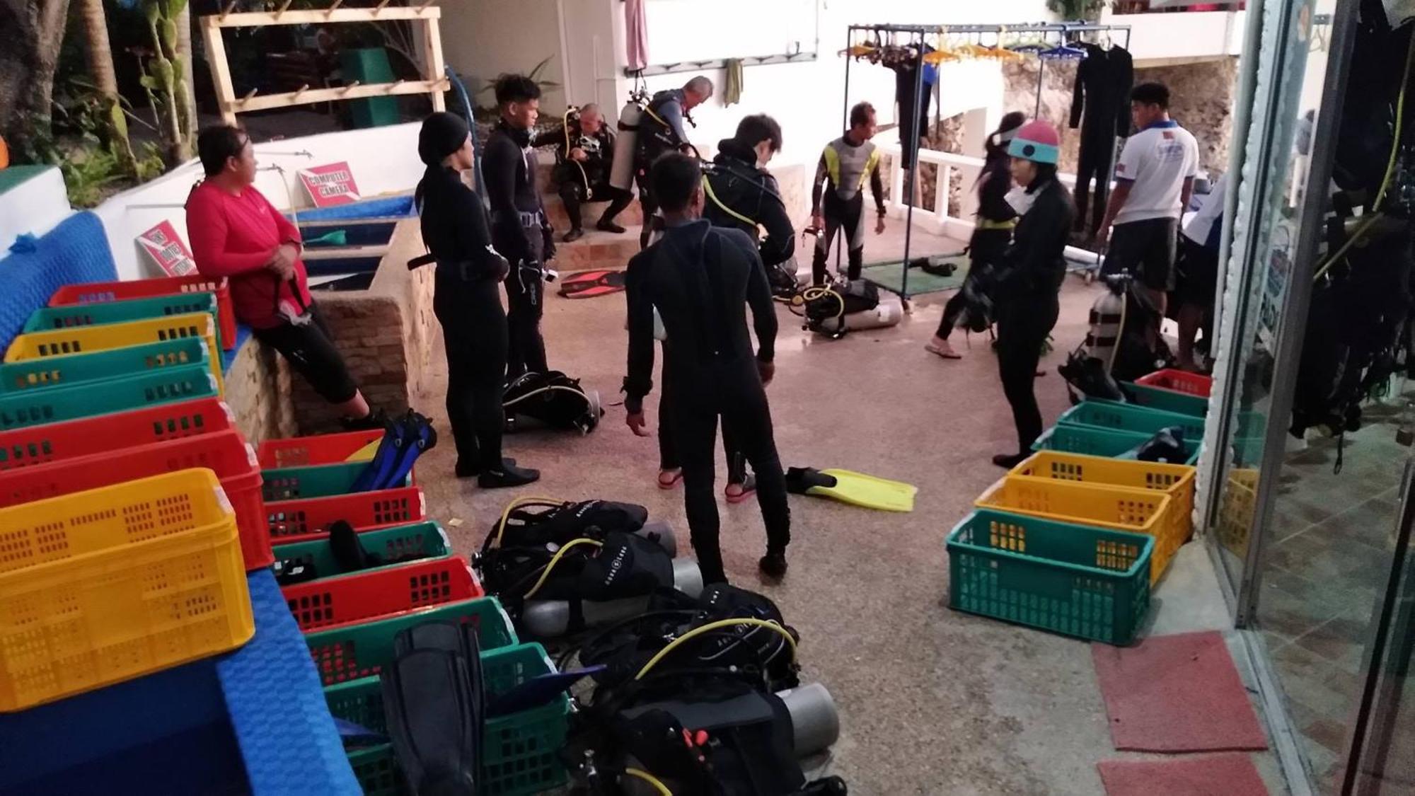 Love'S Beach & Dive Resort 莫阿尔博阿 外观 照片