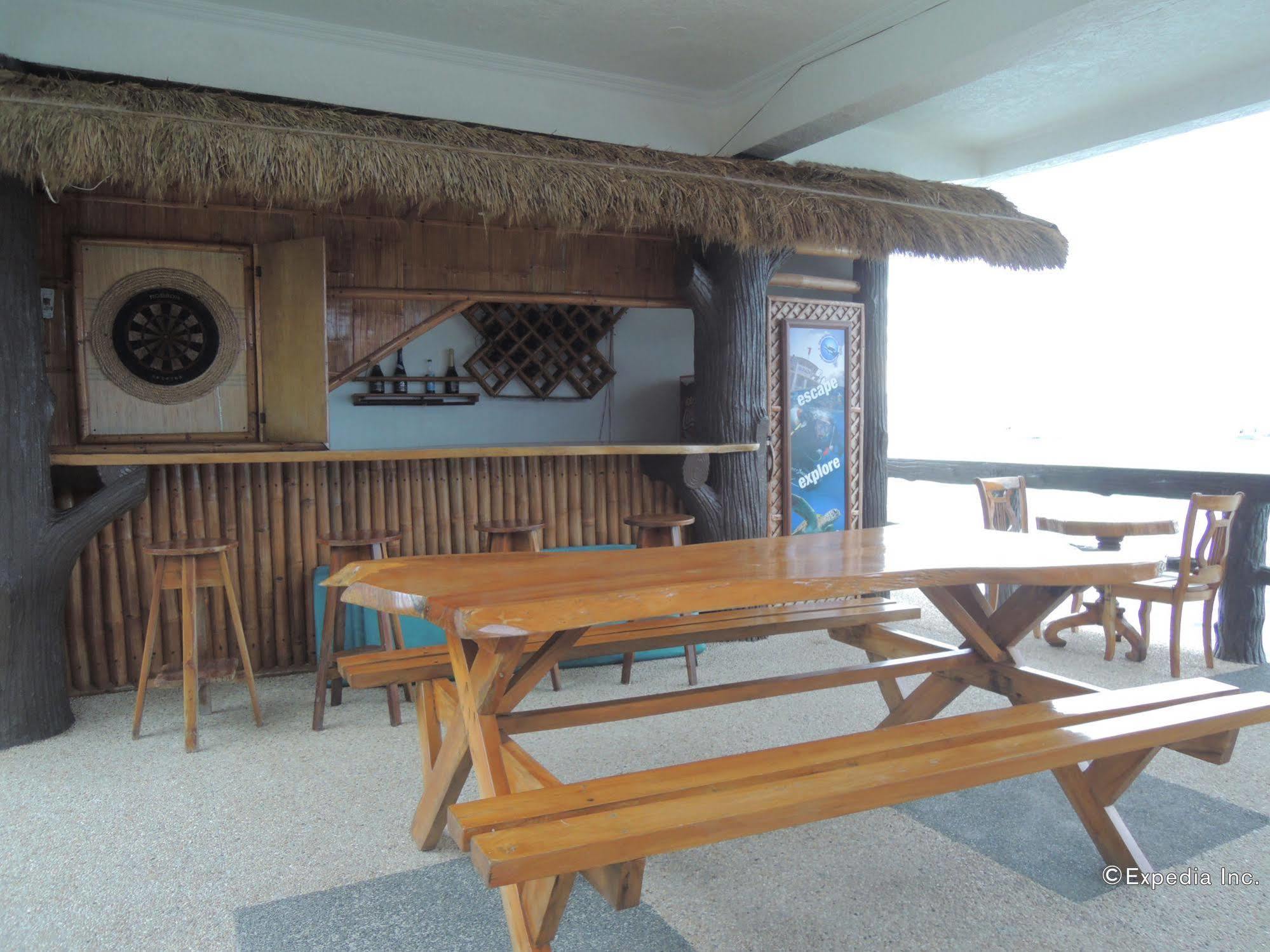 Love'S Beach & Dive Resort 莫阿尔博阿 外观 照片