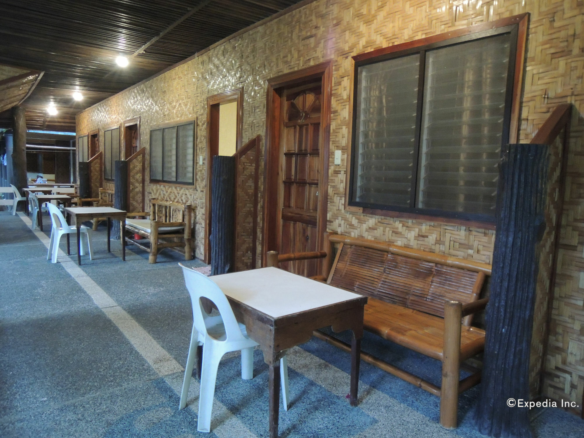 Love'S Beach & Dive Resort 莫阿尔博阿 外观 照片