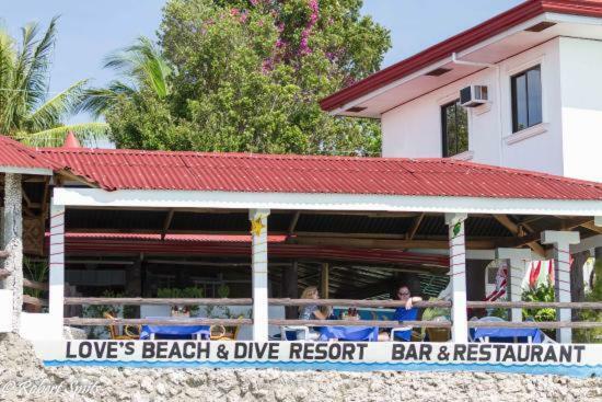 Love'S Beach & Dive Resort 莫阿尔博阿 外观 照片