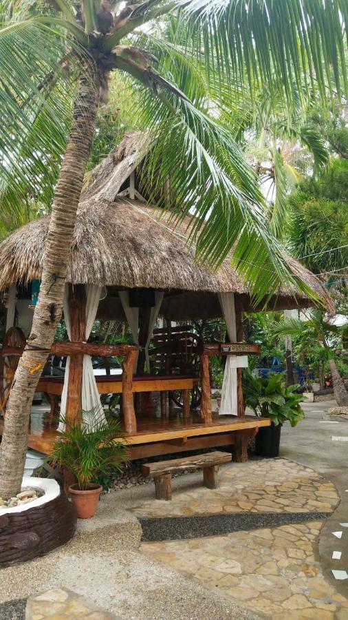 Love'S Beach & Dive Resort 莫阿尔博阿 外观 照片